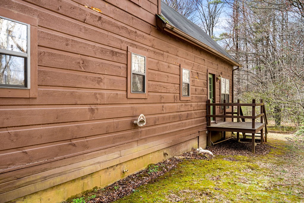 1852 Deer Run Circle Property Photo 28