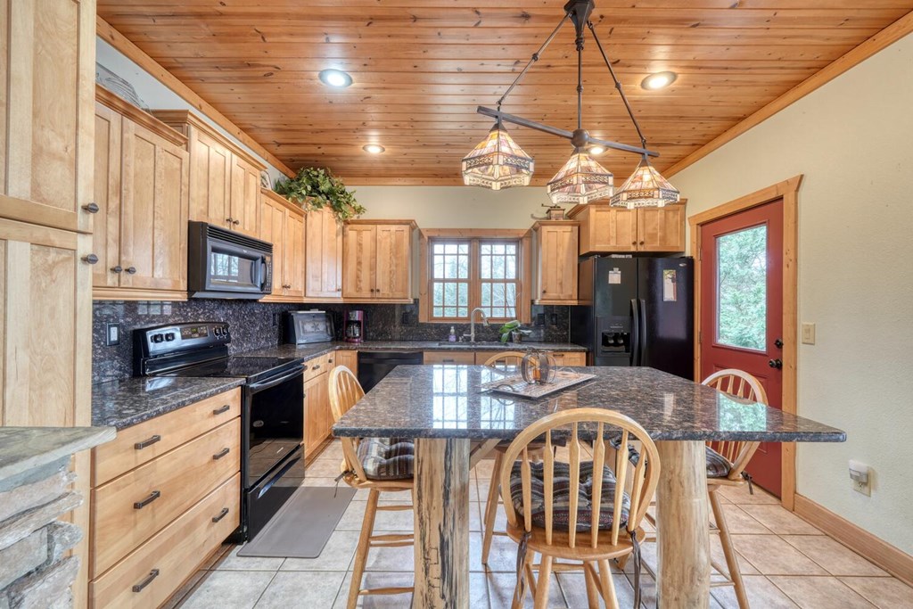 40 Teagan Way Property Photo 6