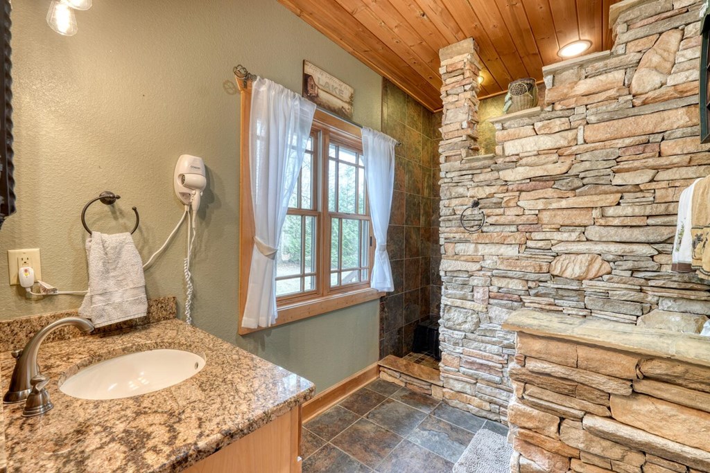 40 Teagan Way Property Photo 17