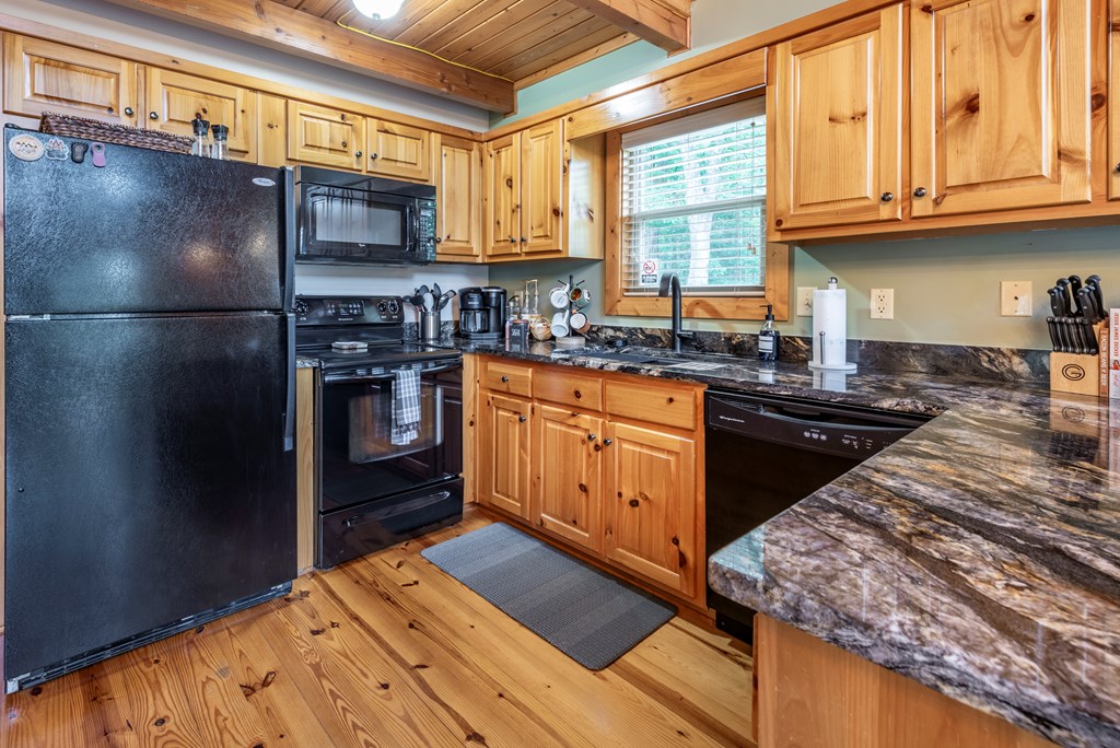 1328 Birch Lane Property Photo 13
