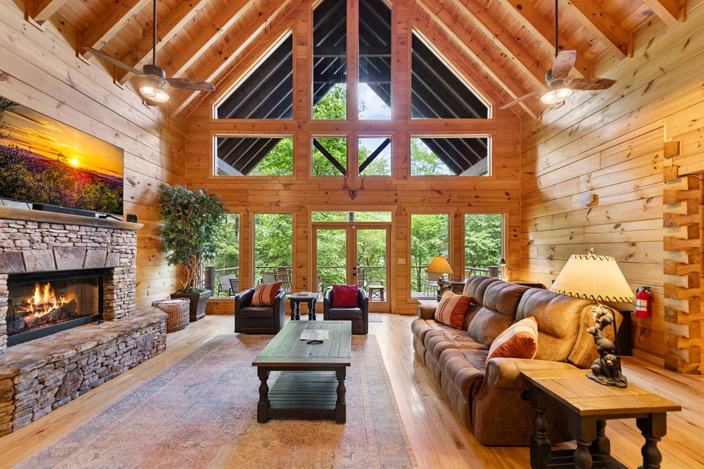 1082 Sunset Road Property Photo 10