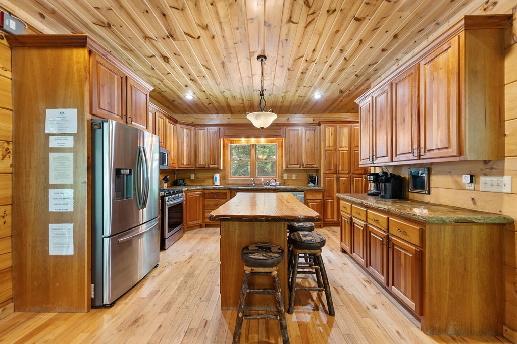 1082 Sunset Road Property Photo 18