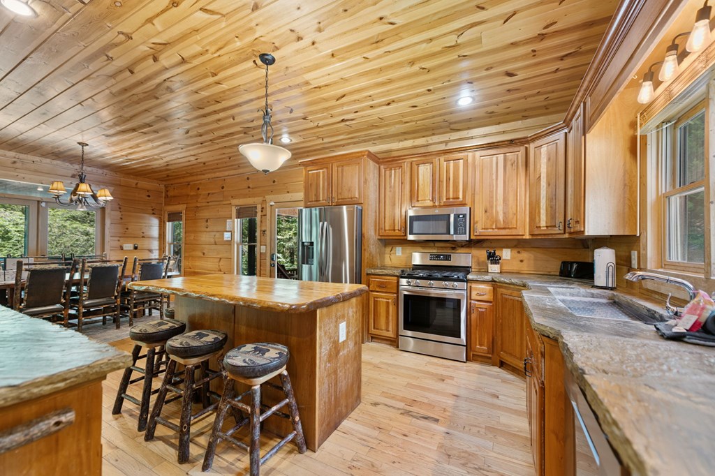 1082 Sunset Road Property Photo 19