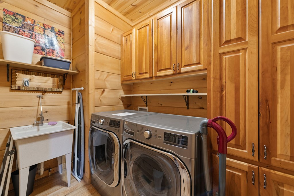 1082 Sunset Road Property Photo 21