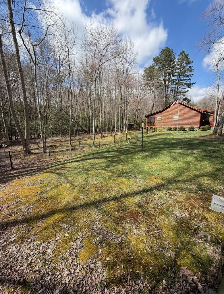 305 Woodcrest Drive Property Photo 5