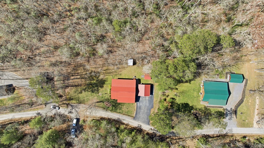 305 Woodcrest Drive Property Photo 16