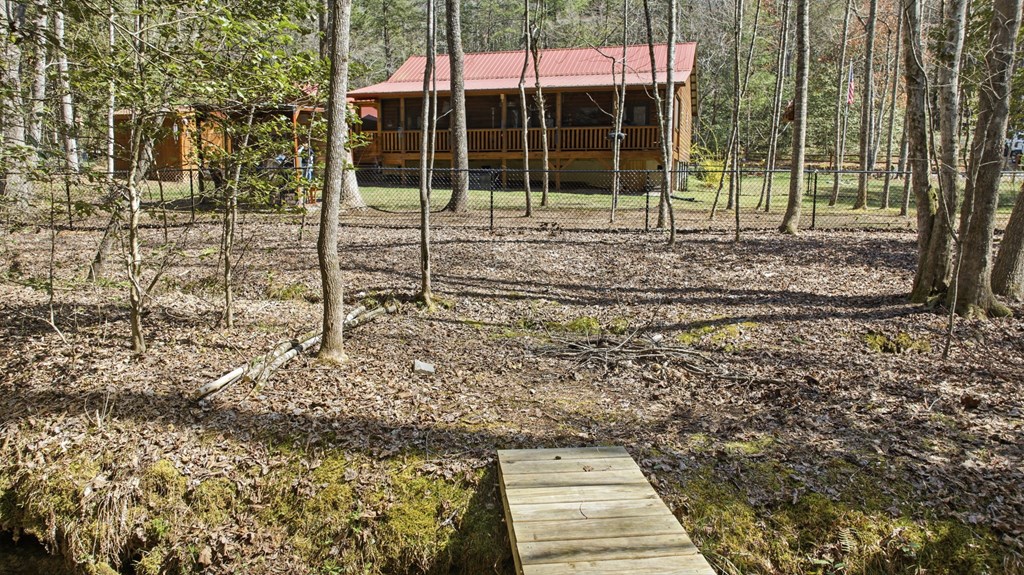 305 Woodcrest Drive Property Photo 19