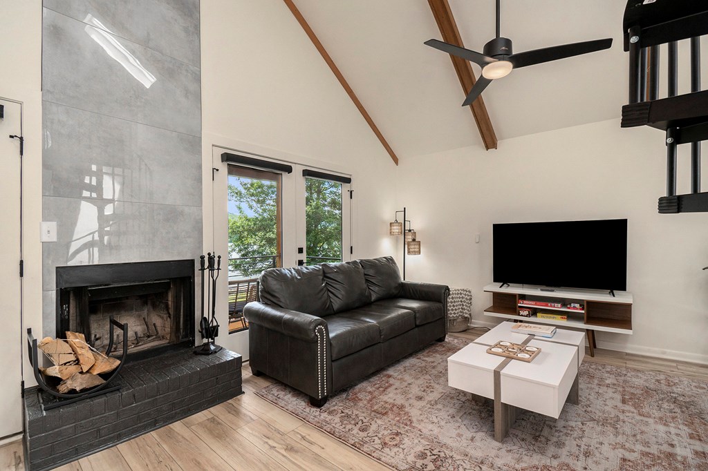834 Lower Bell Creek Road Property Photo 12