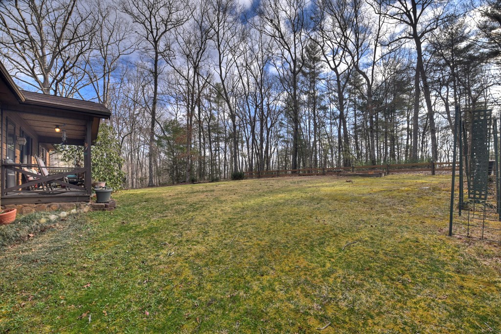 788 Lake Forest Drive Property Photo 9