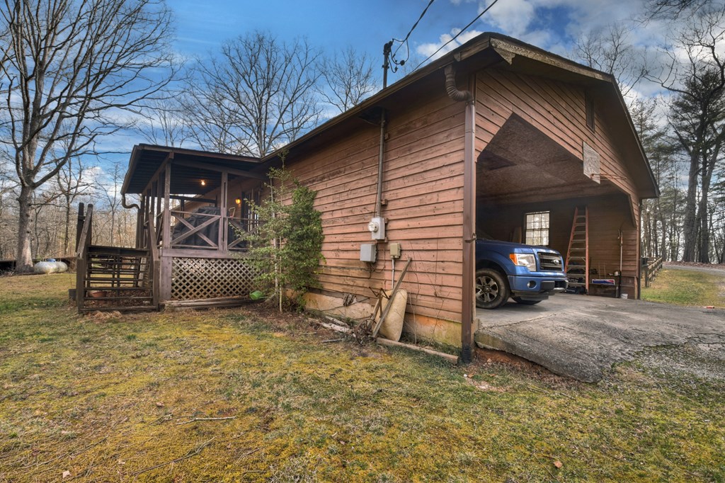788 Lake Forest Drive Property Photo 12