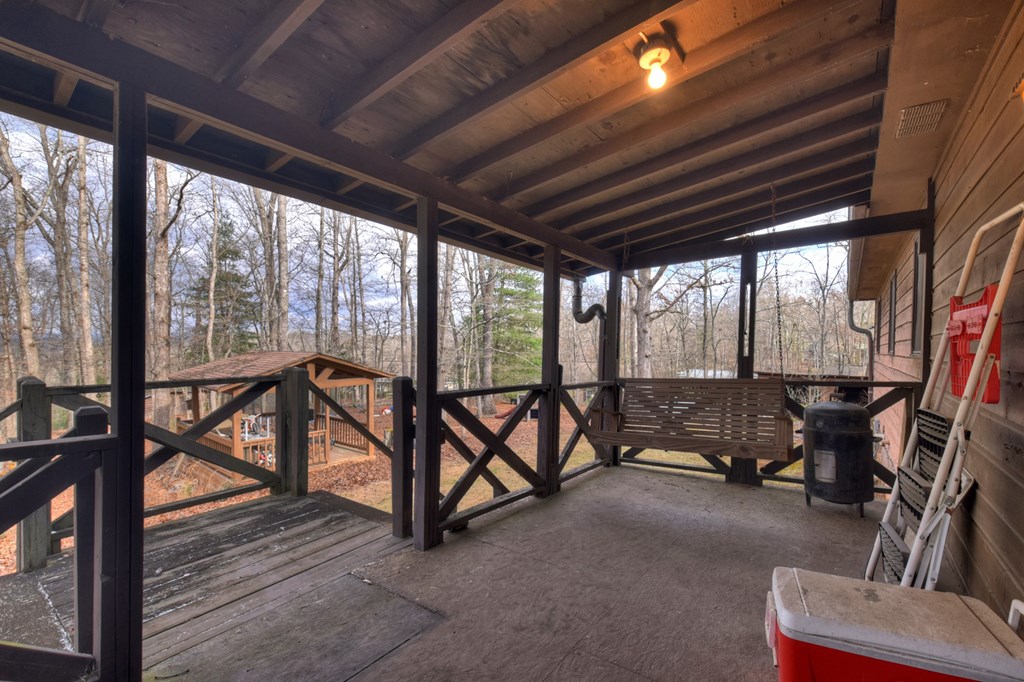 788 Lake Forest Drive Property Photo 17