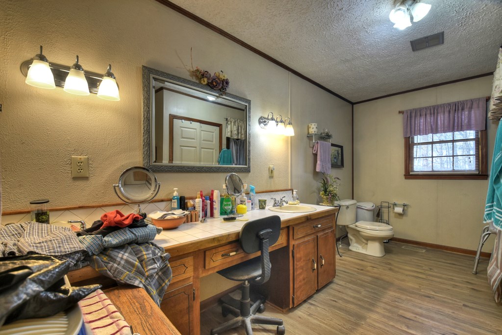 788 Lake Forest Drive Property Photo 30