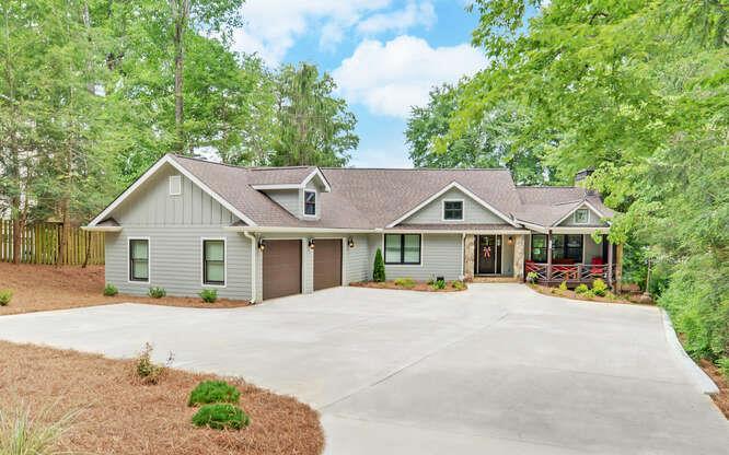 759 Beech Cove Drive Property Photo 1