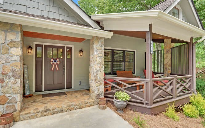 759 Beech Cove Drive Property Photo 4