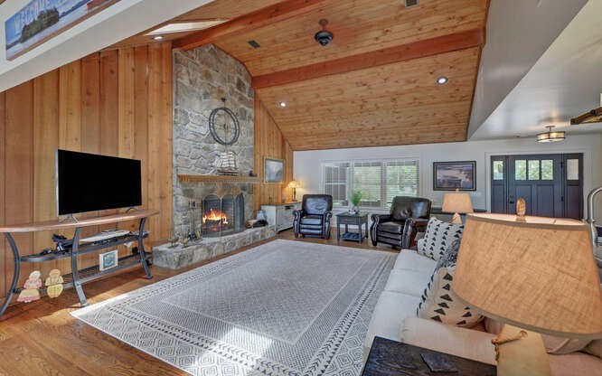 759 Beech Cove Drive Property Photo 8