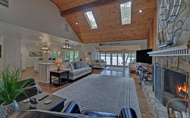 759 Beech Cove Drive Property Photo 9