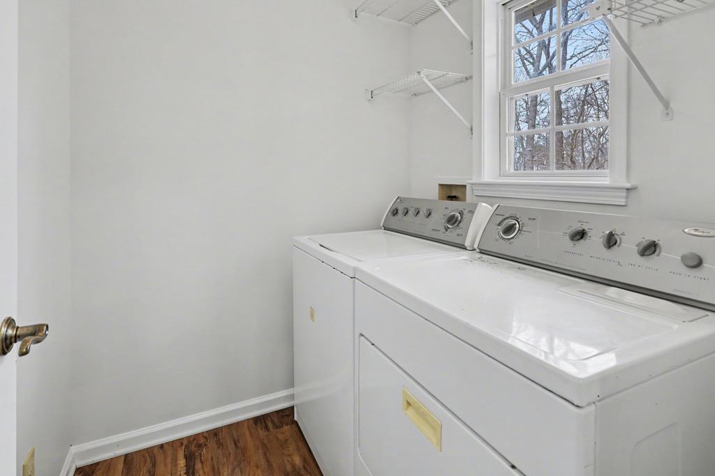 962 Ashley Lane Property Photo 19