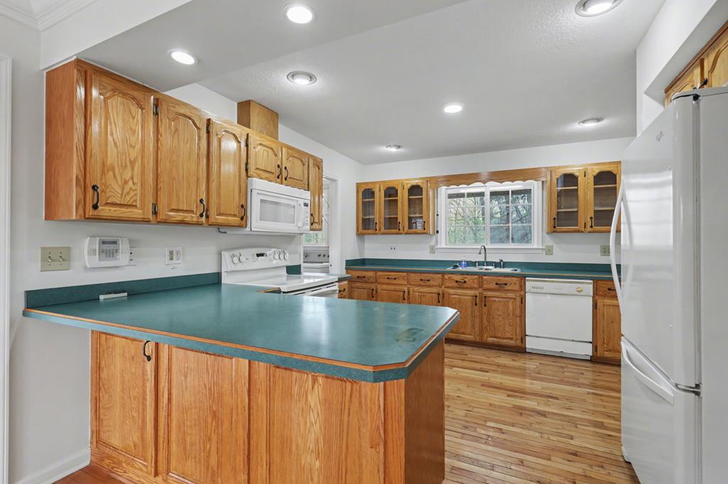 962 Ashley Lane Property Photo 21