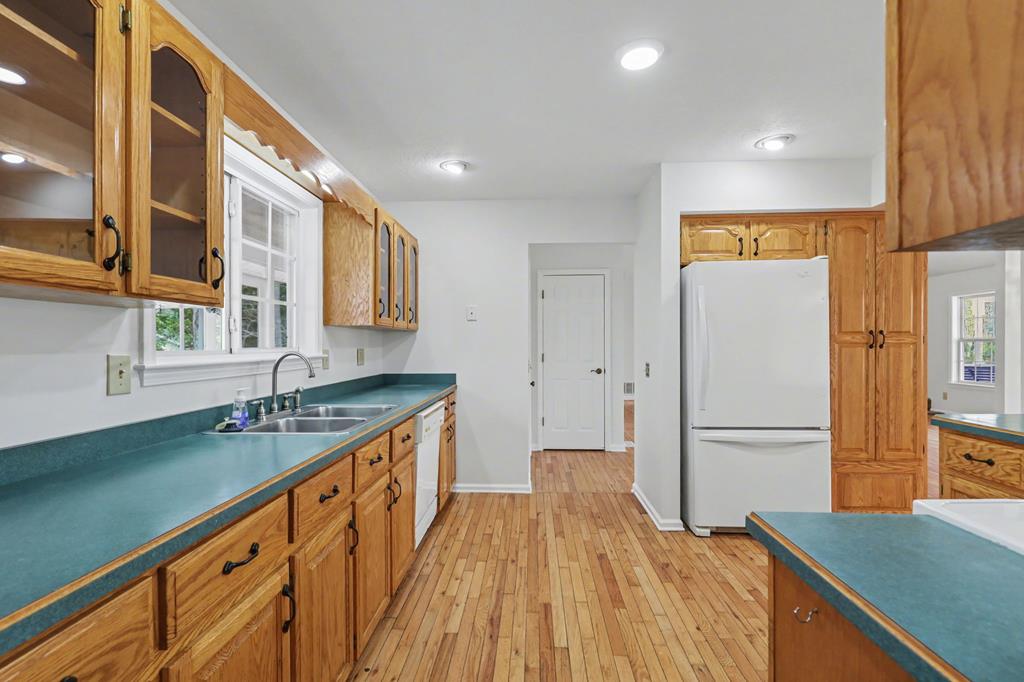 962 Ashley Lane Property Photo 22