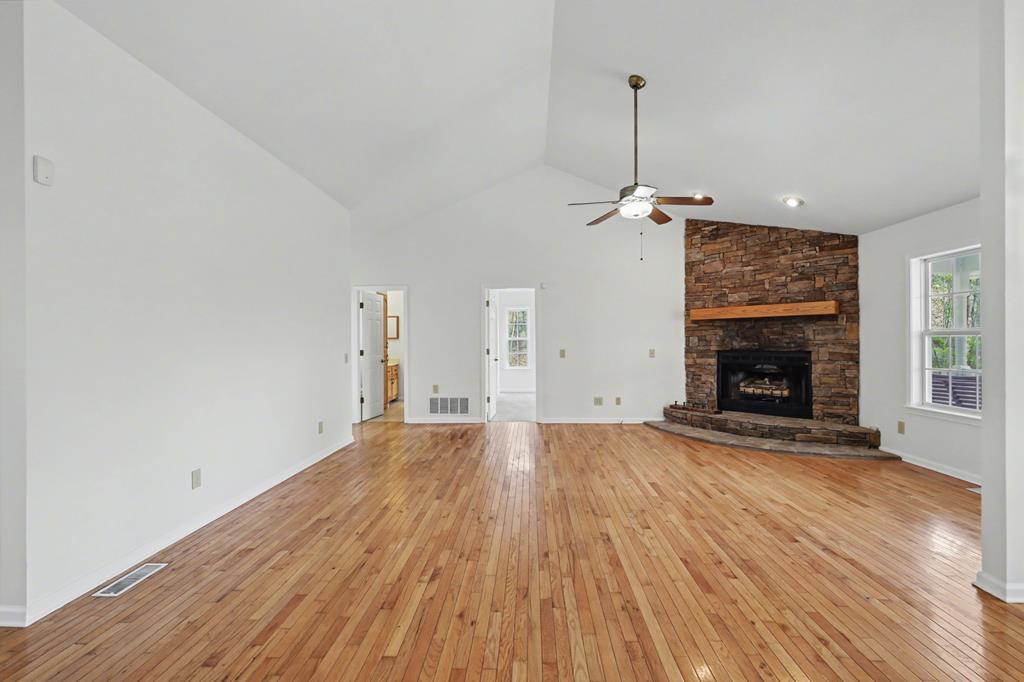 962 Ashley Lane Property Photo 38