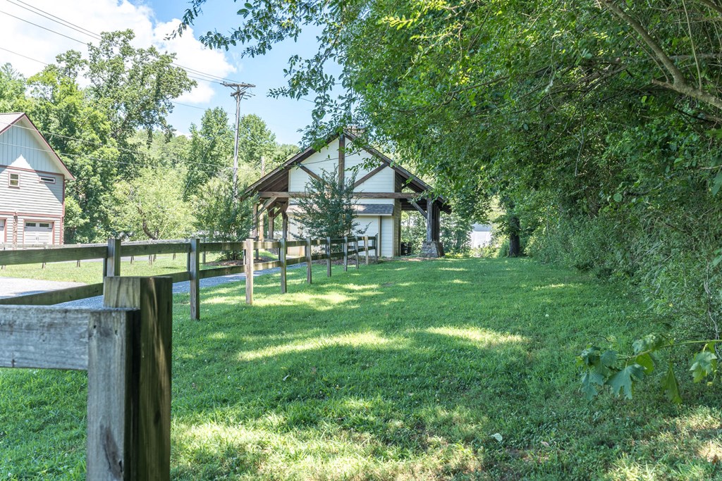 325 River Mountain Road Property Photo 47