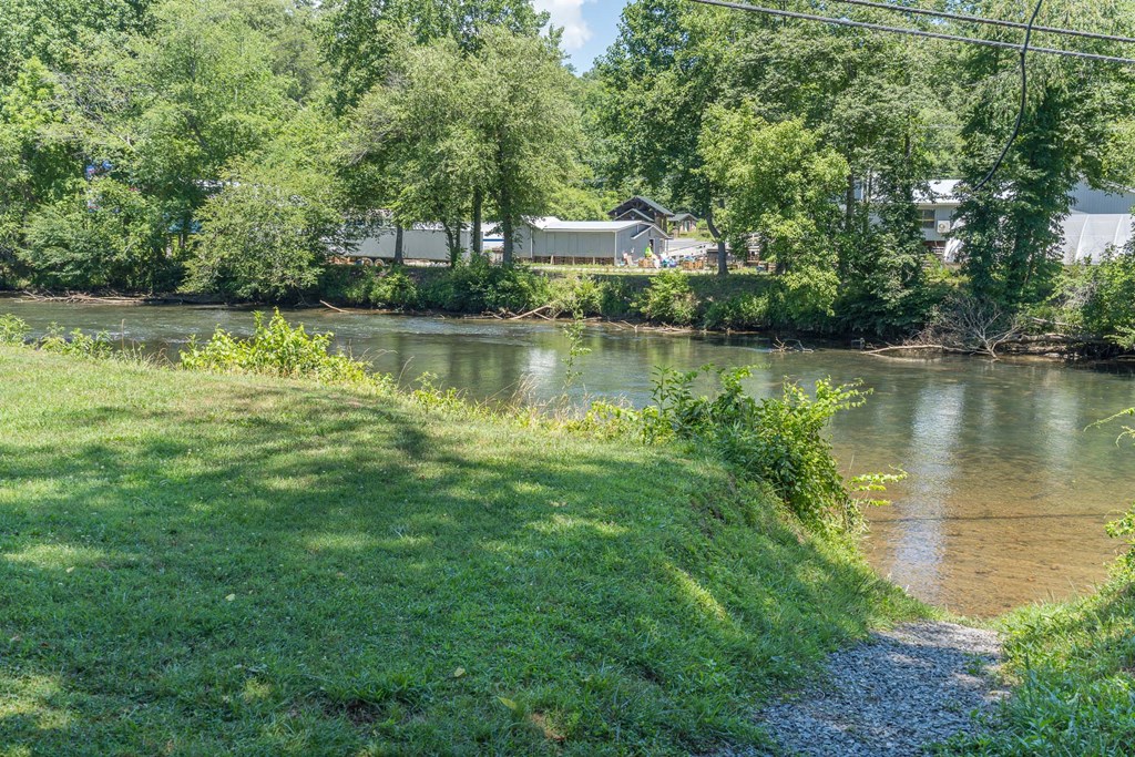 325 River Mountain Road Property Photo 52