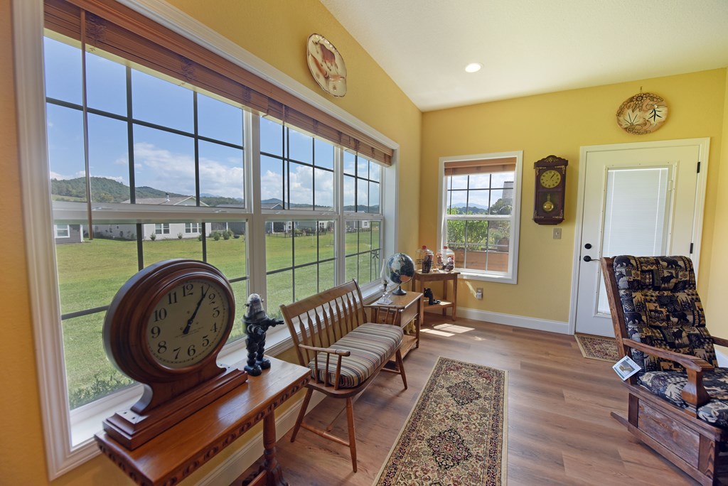 348 Riverwalk Circle Property Photo 16