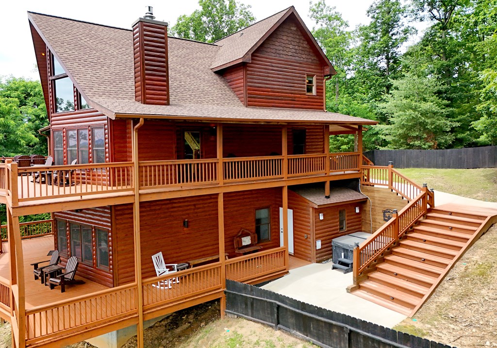 33 Stanley Ridge Drive Property Photo 11
