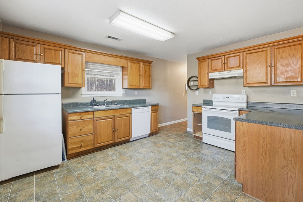 46 James Drive Property Photo 7