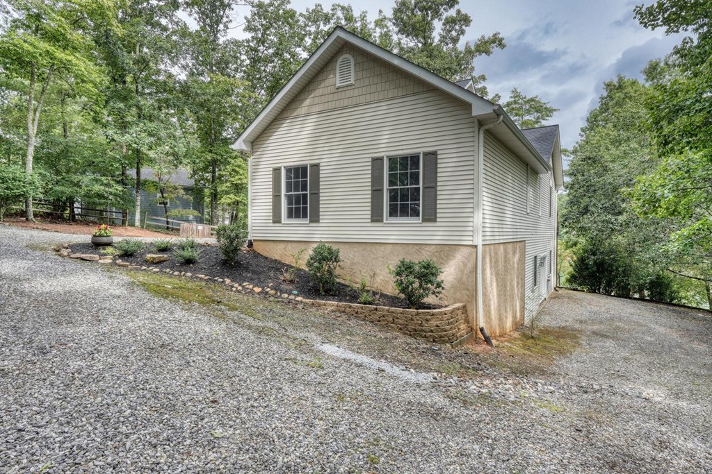 176 Madison Avenue Property Photo 11