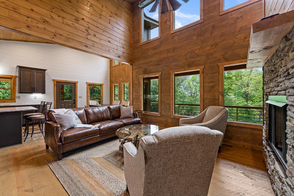 416 Windy Valley Trail Property Photo 12