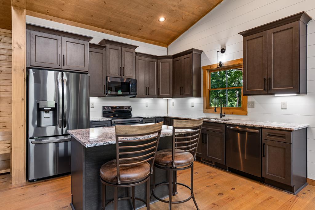 416 Windy Valley Trail Property Photo 16