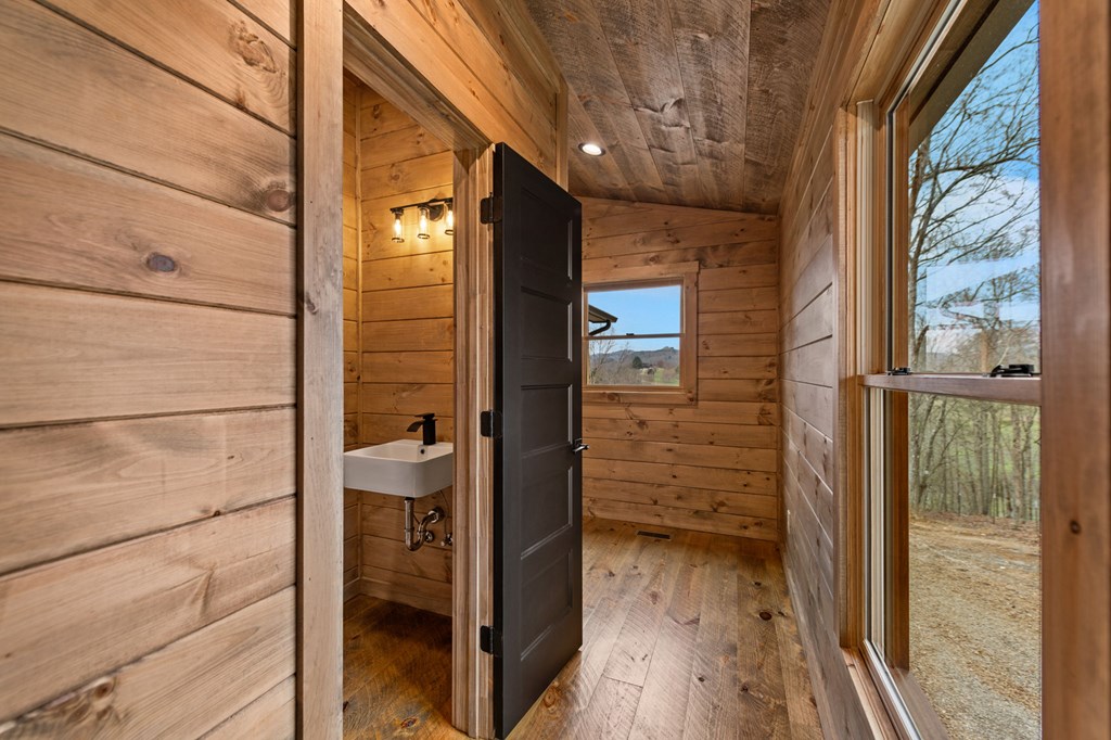416 Windy Valley Trail Property Photo 29