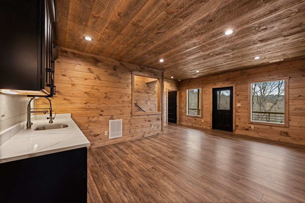 416 Windy Valley Trail Property Photo 45