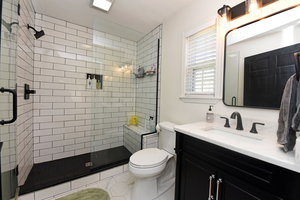 17 Ellen Drive Property Photo 13