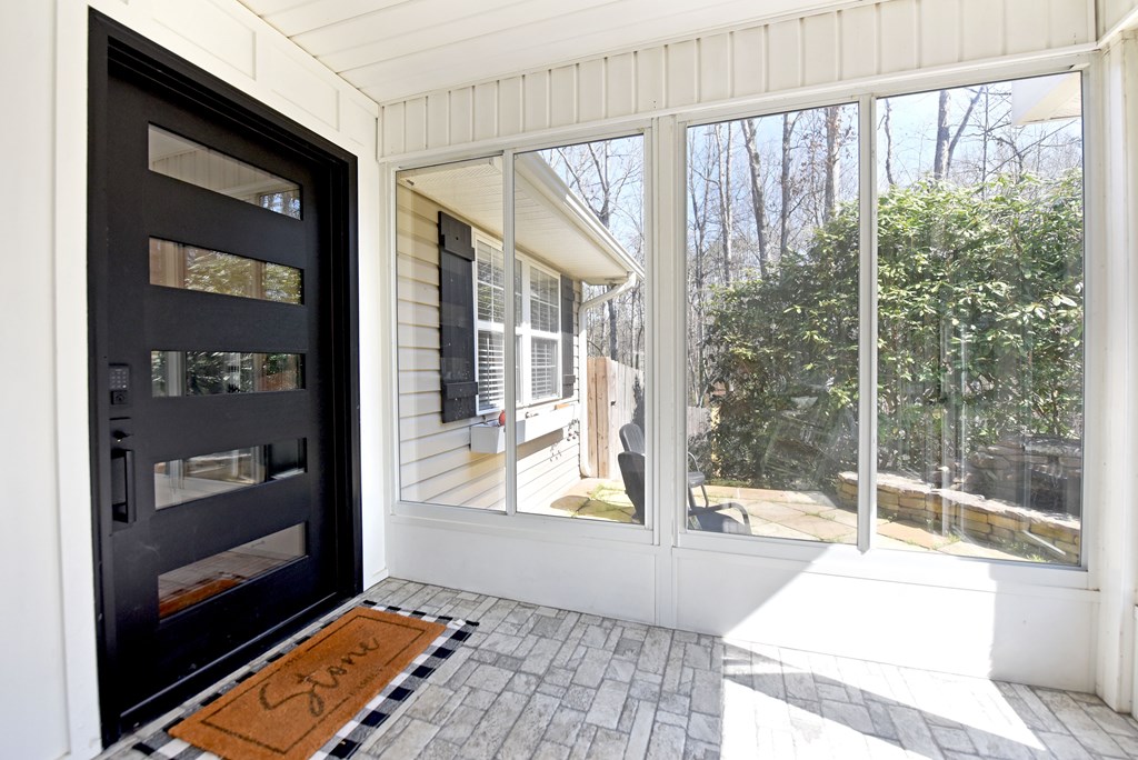 17 Ellen Drive Property Photo 22
