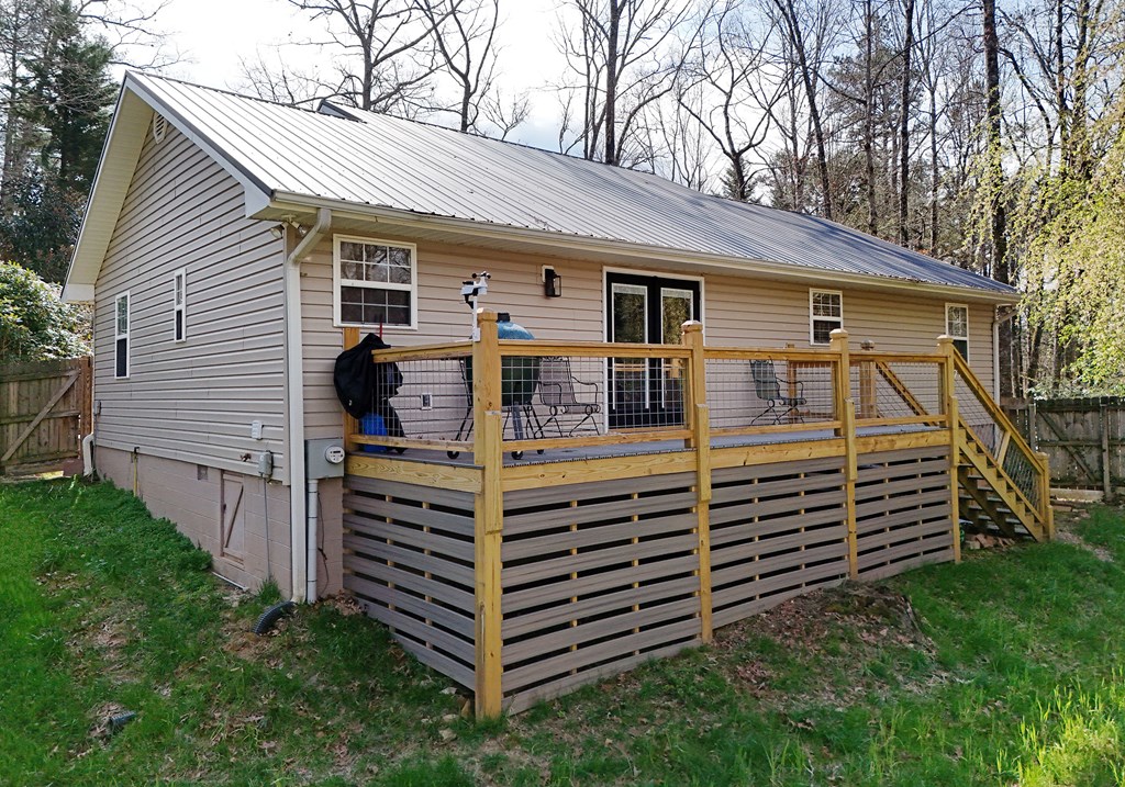 17 Ellen Drive Property Photo 27