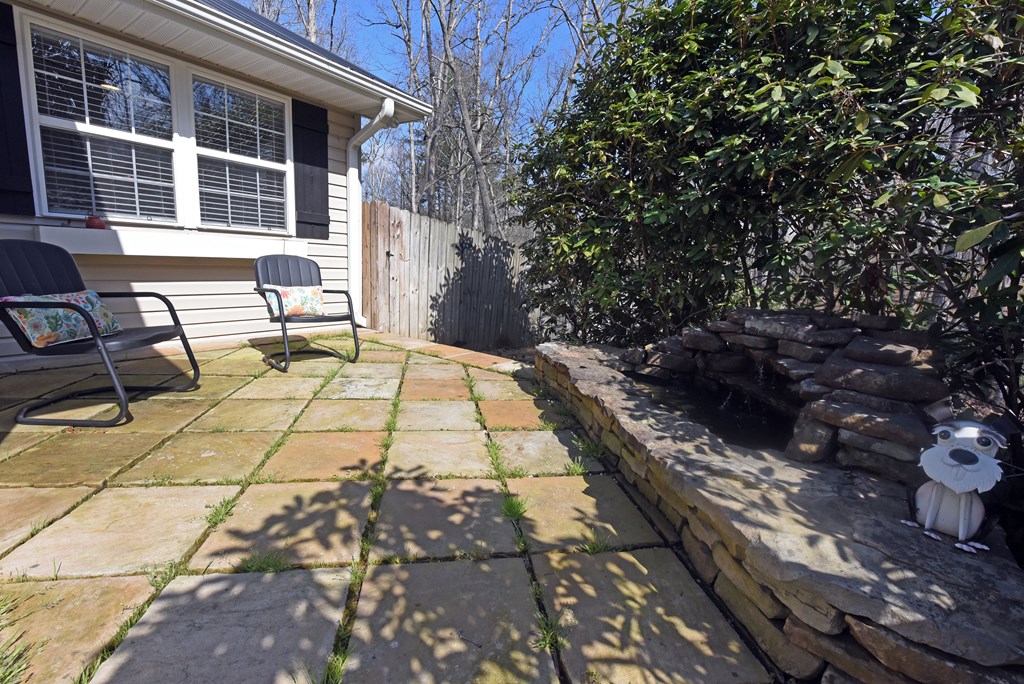 17 Ellen Drive Property Photo 39