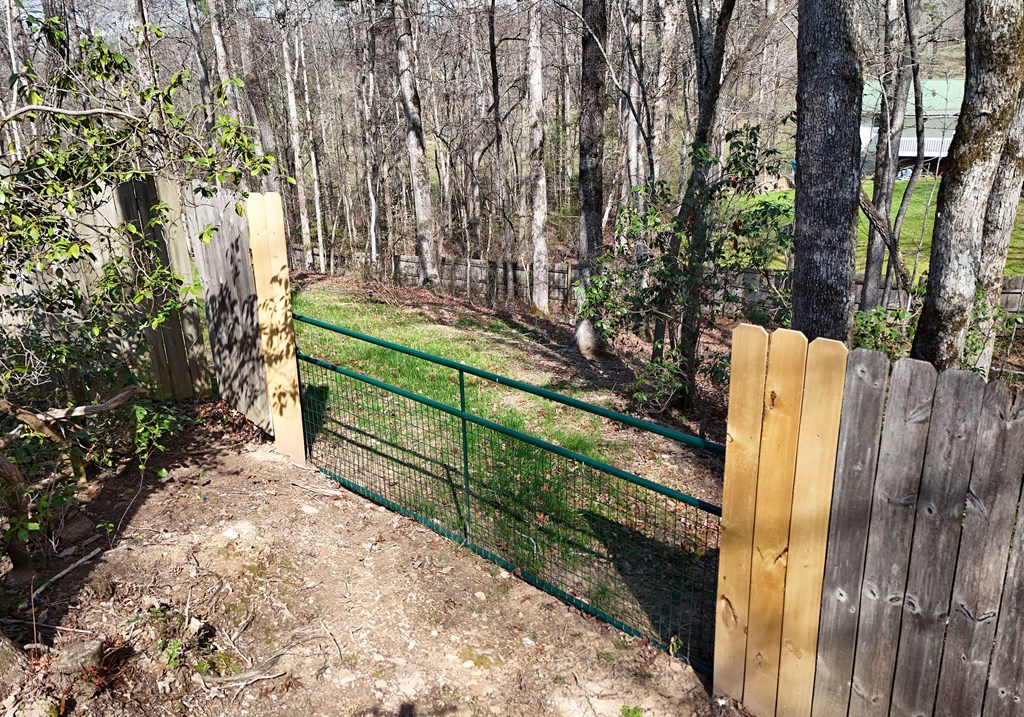 17 Ellen Drive Property Photo 43