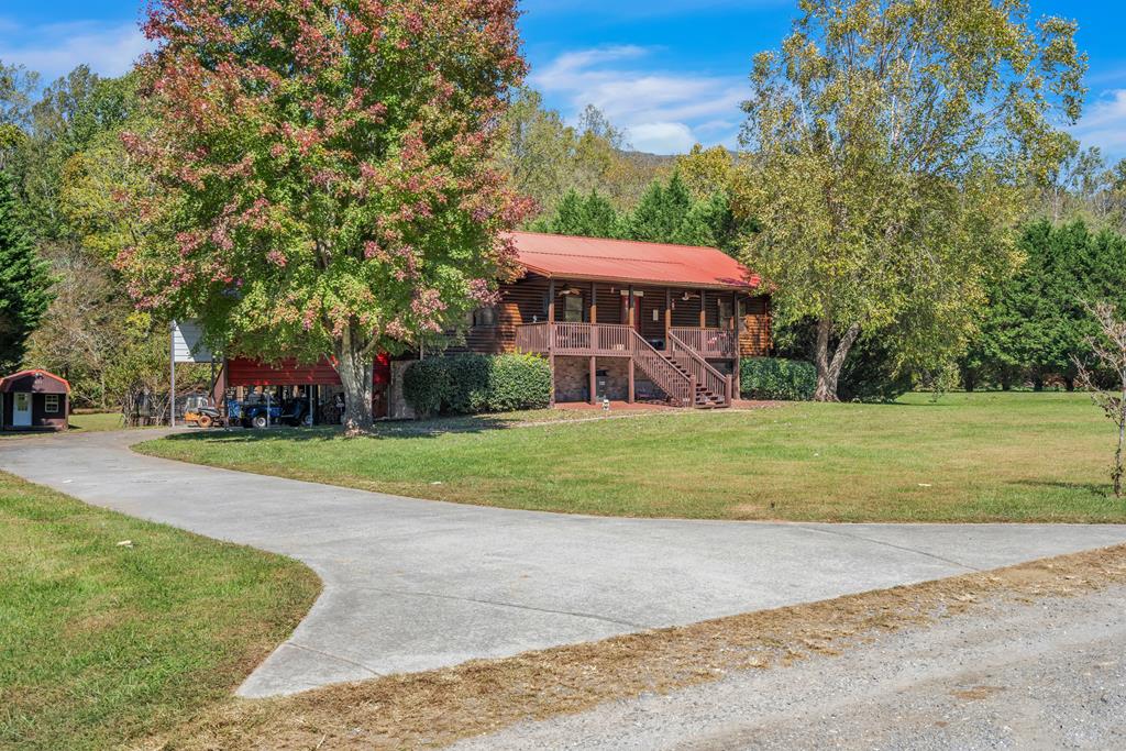 32 Mountain Meadows Drive Property Photo 1