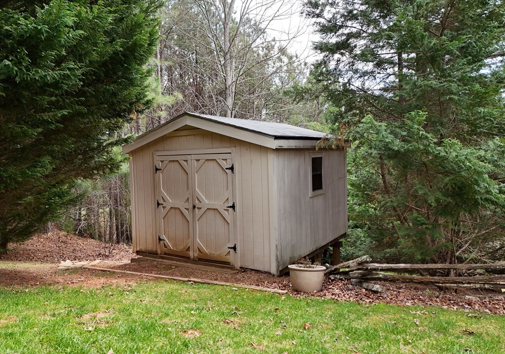 135 W Longview Drive Property Photo 63