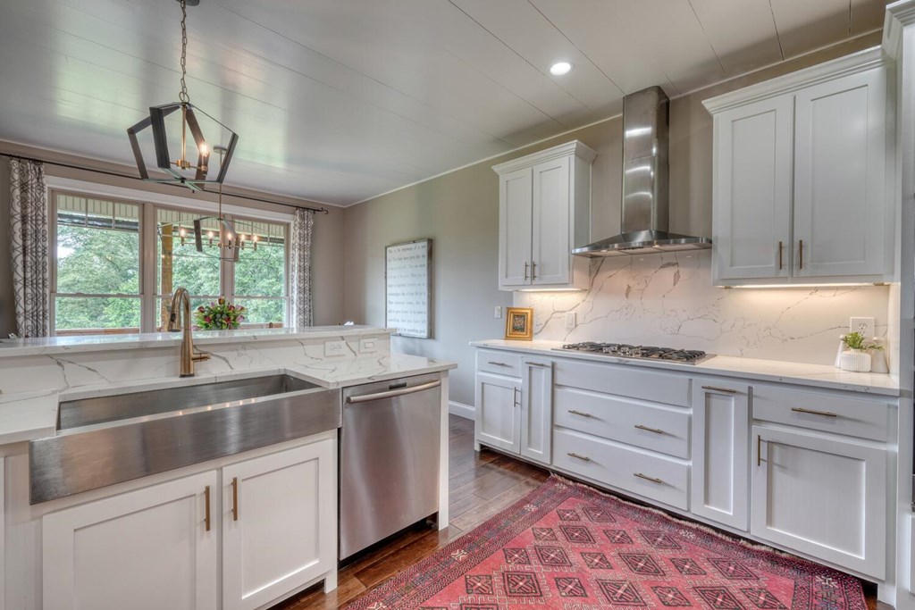 583 Fleenor Road Property Photo 32