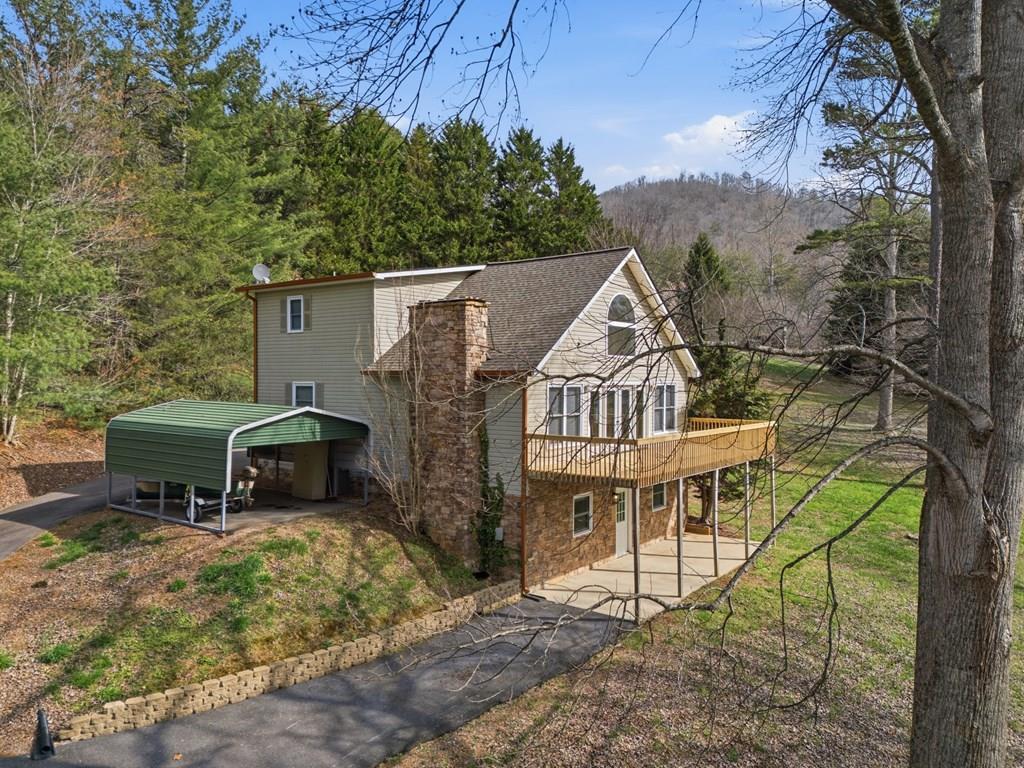 3015 Bear Lane