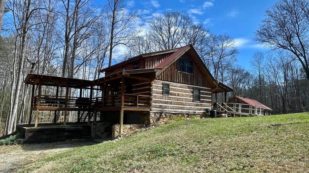 633 Timber Ridge Road Property Photo 2