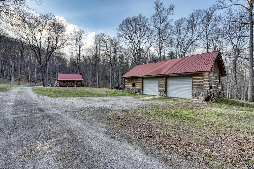 633 Timber Ridge Road Property Photo 7
