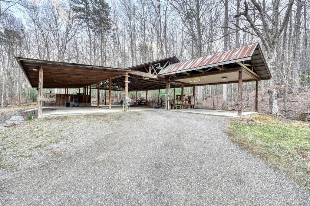 633 Timber Ridge Road Property Photo 52