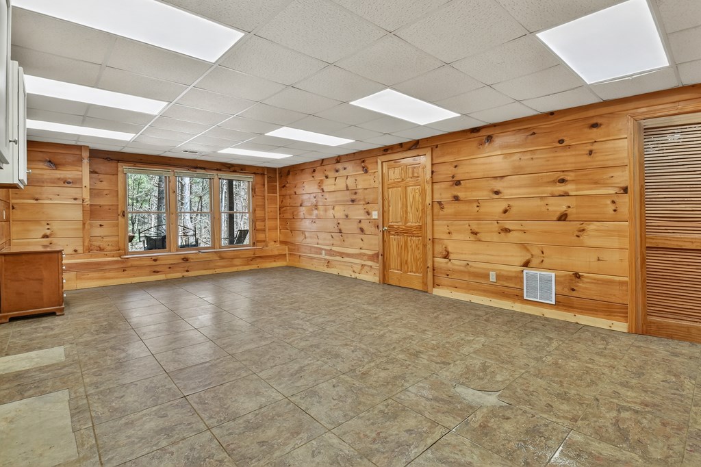 396 Dover Falls Trail Property Photo 40