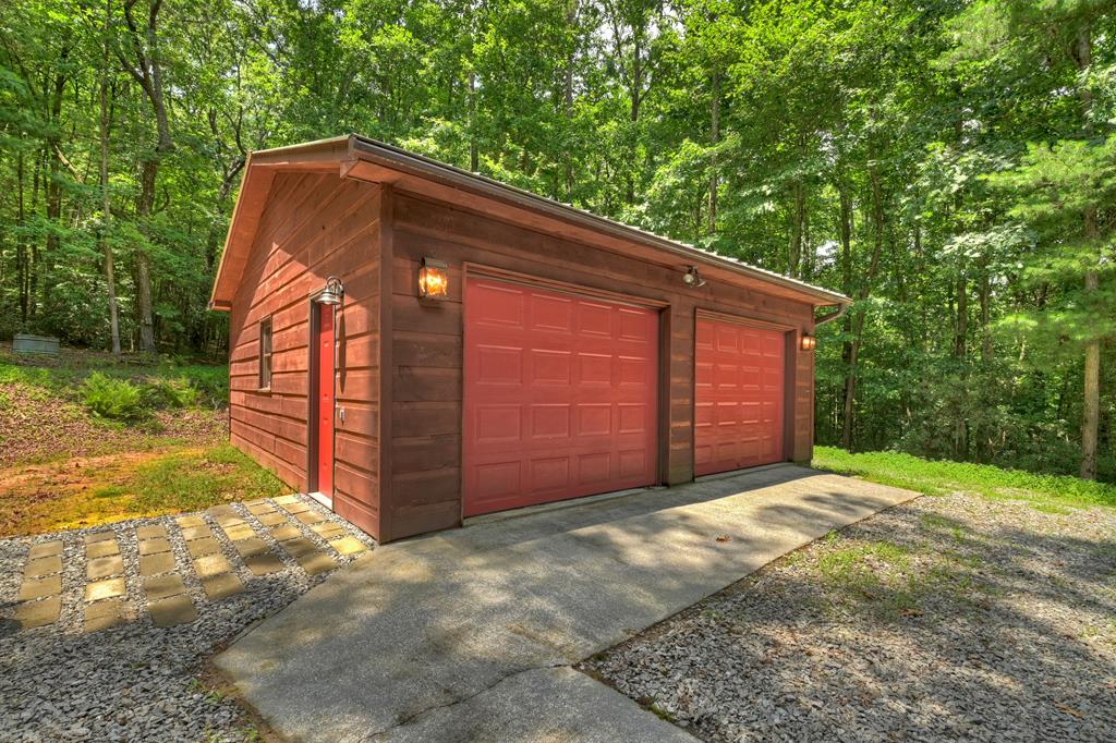 396 Dover Falls Trail Property Photo 48