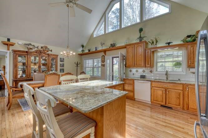 228 Brookhaven Drive Property Photo 2