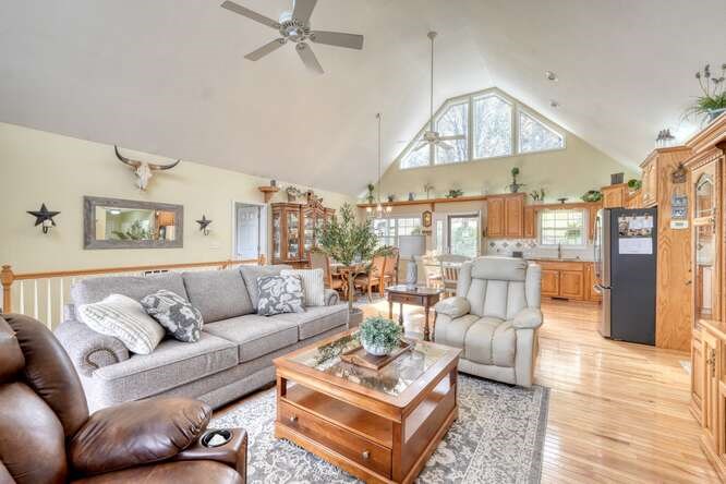 228 Brookhaven Drive Property Photo 3